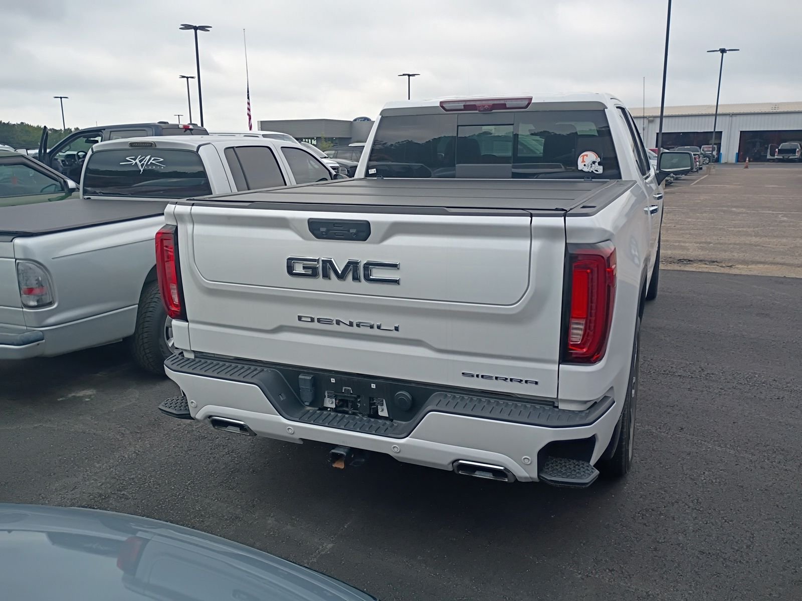 Used 2024 White GMC Denali Ultimate image 11