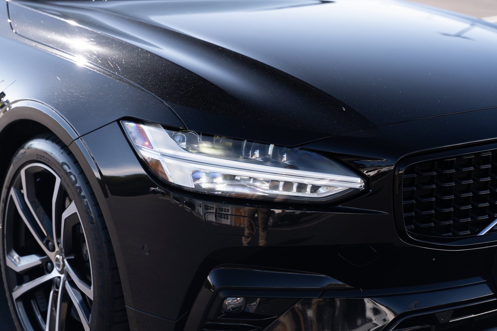 Certified Used 2021 Black Volvo T6 R-Design image 11