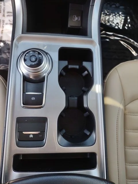 Used 2024 Gray Metallic Ford SEL image 15