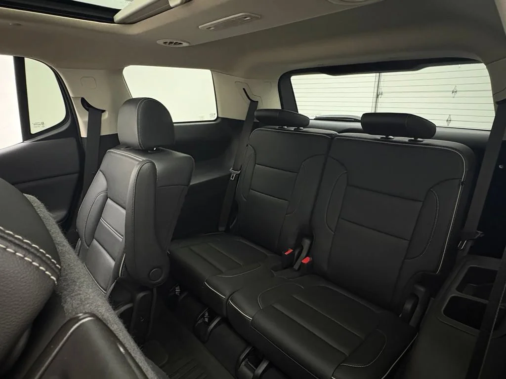 Used 2022 Cayenne Red Tintcoat GMC Denali image 41