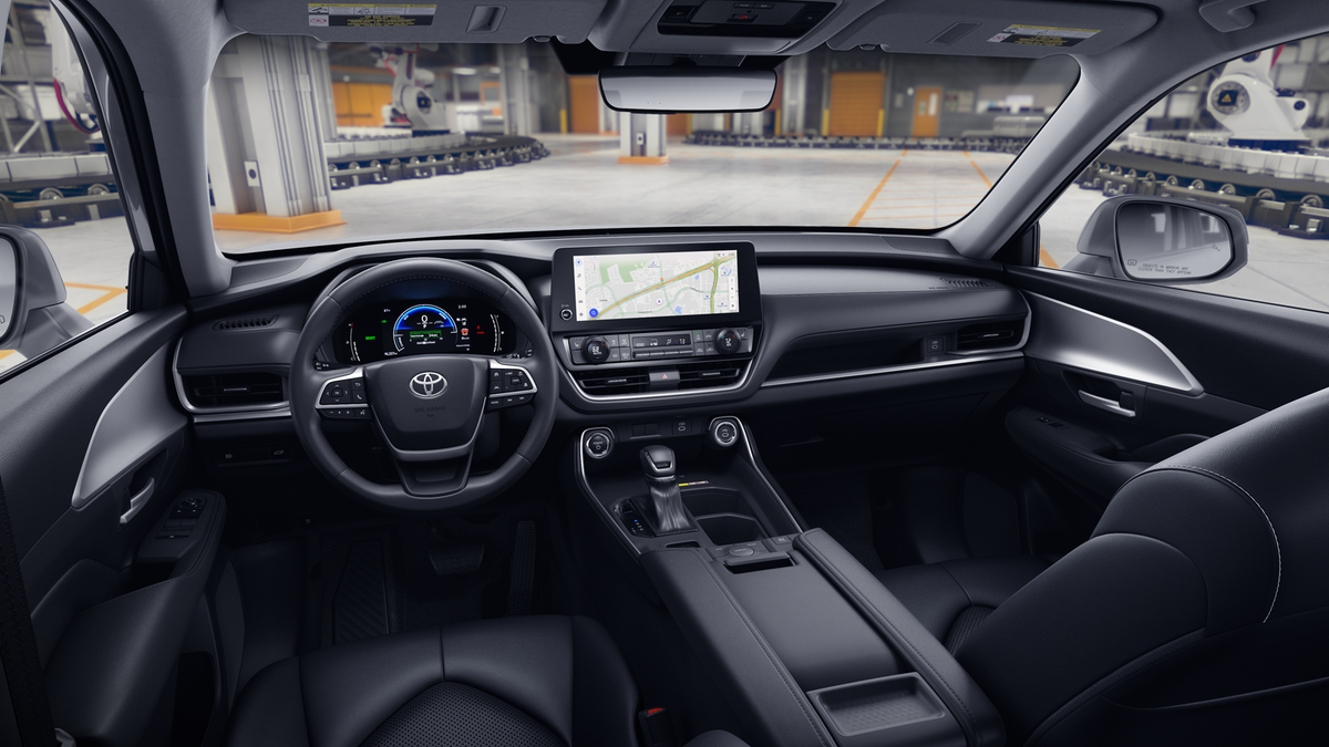 New 2026 Wind Chill Pearl Toyota Hybrid XLE image 19