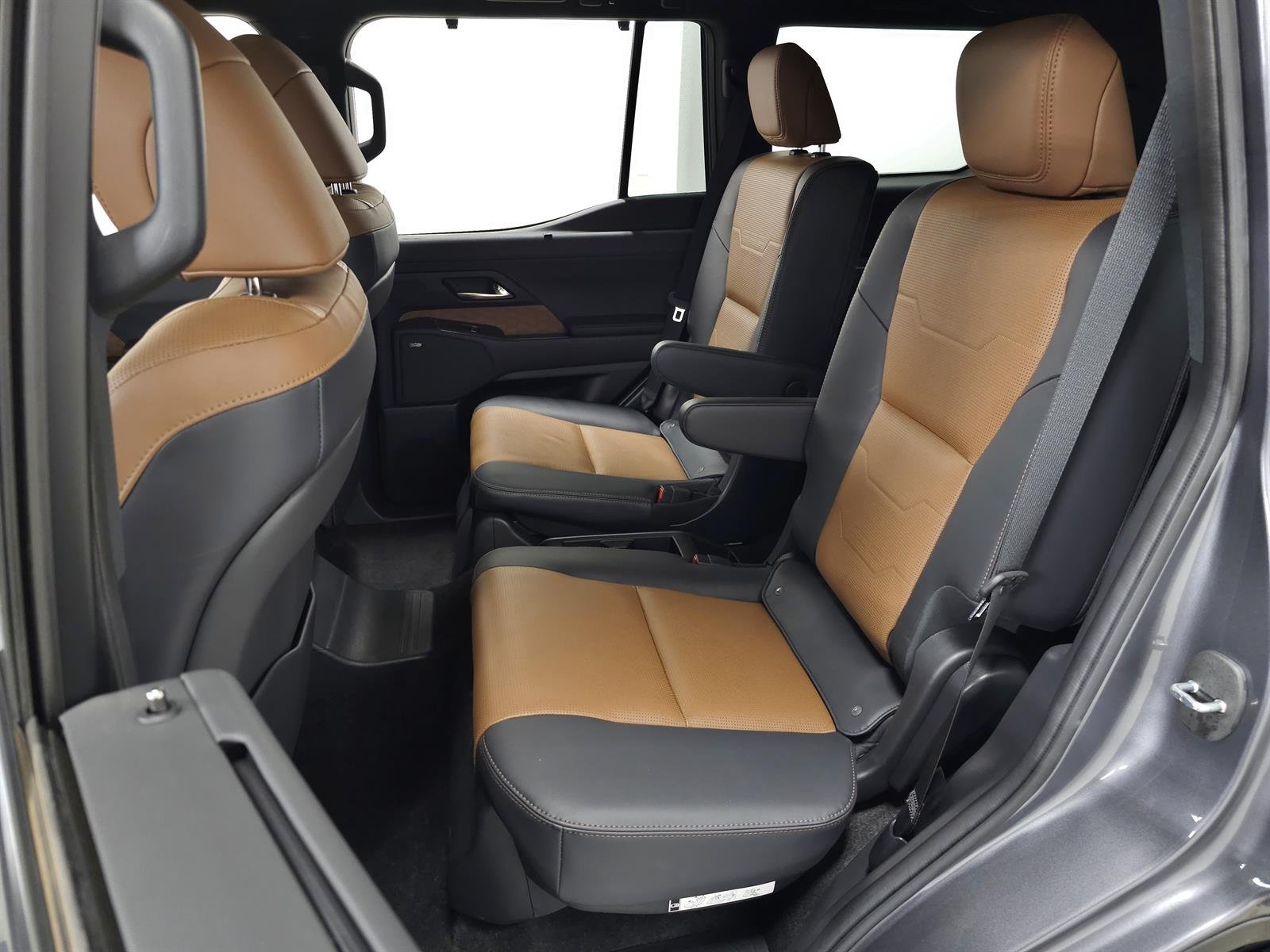 Certified Used 2025 Nebula Lexus LUXURY+ image 43