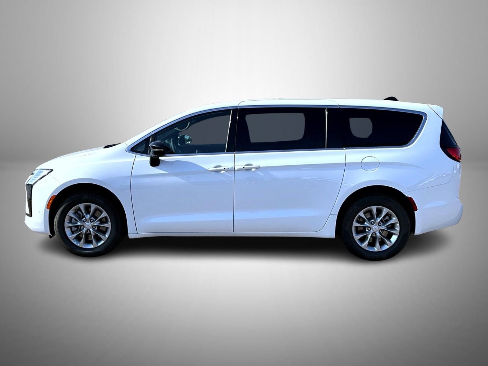 New 2027 Bright White Clear-Coat Exterior Paint Chrysler Select image 8