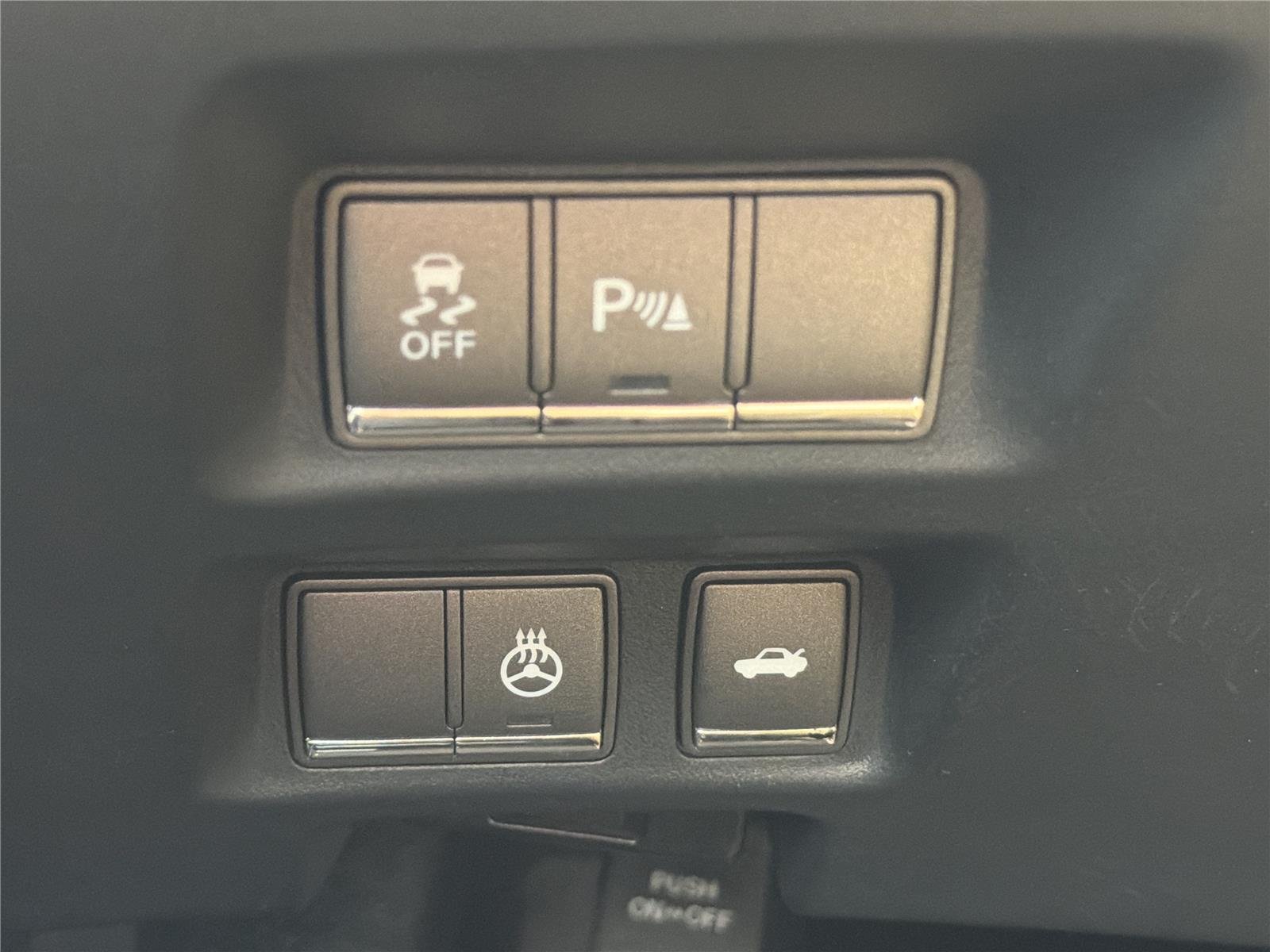 Used 2013  INFINITI Base image 12