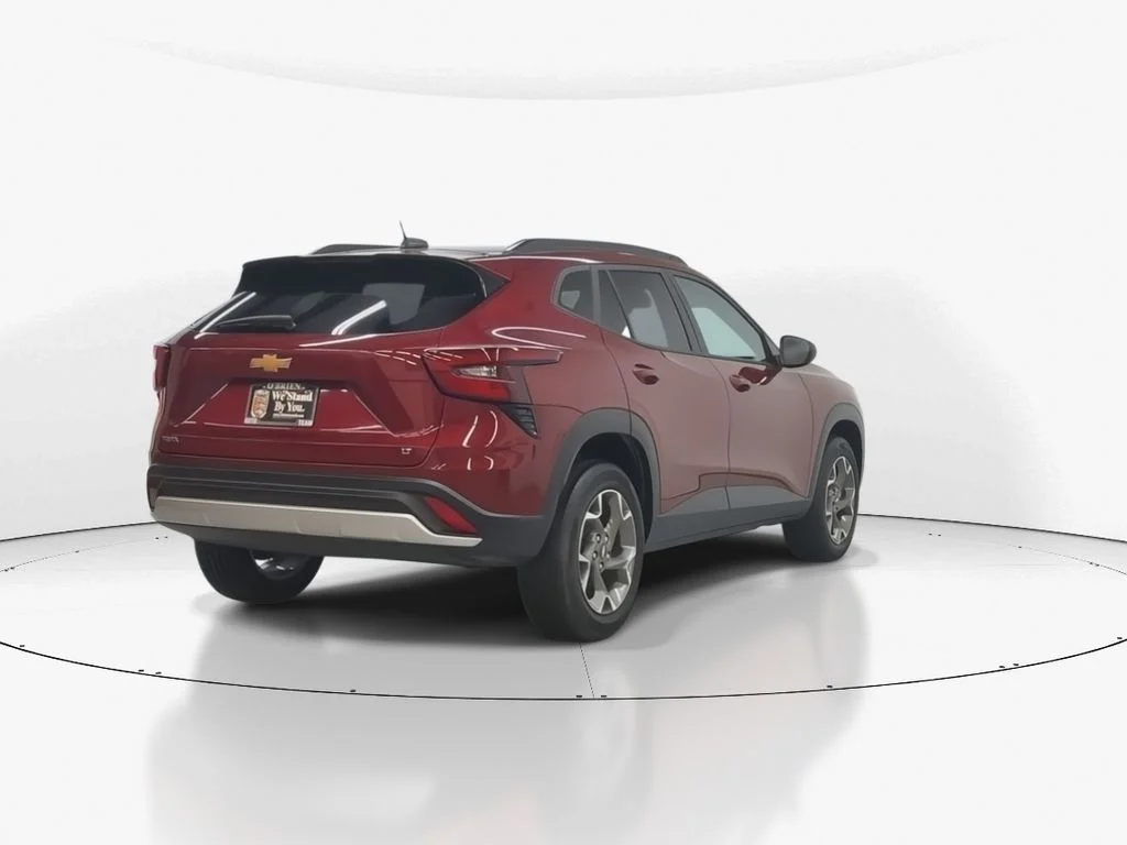 Used 2025 Crimson Chevrolet LT image 5