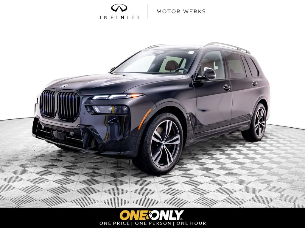 2023 BMW X7 xDrive40i's photo