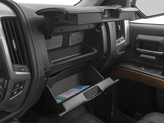 Used 2014 White Diamond Tricoat Chevrolet LTZ image 19