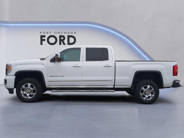 Used 2015 Summit White GMC  image 3