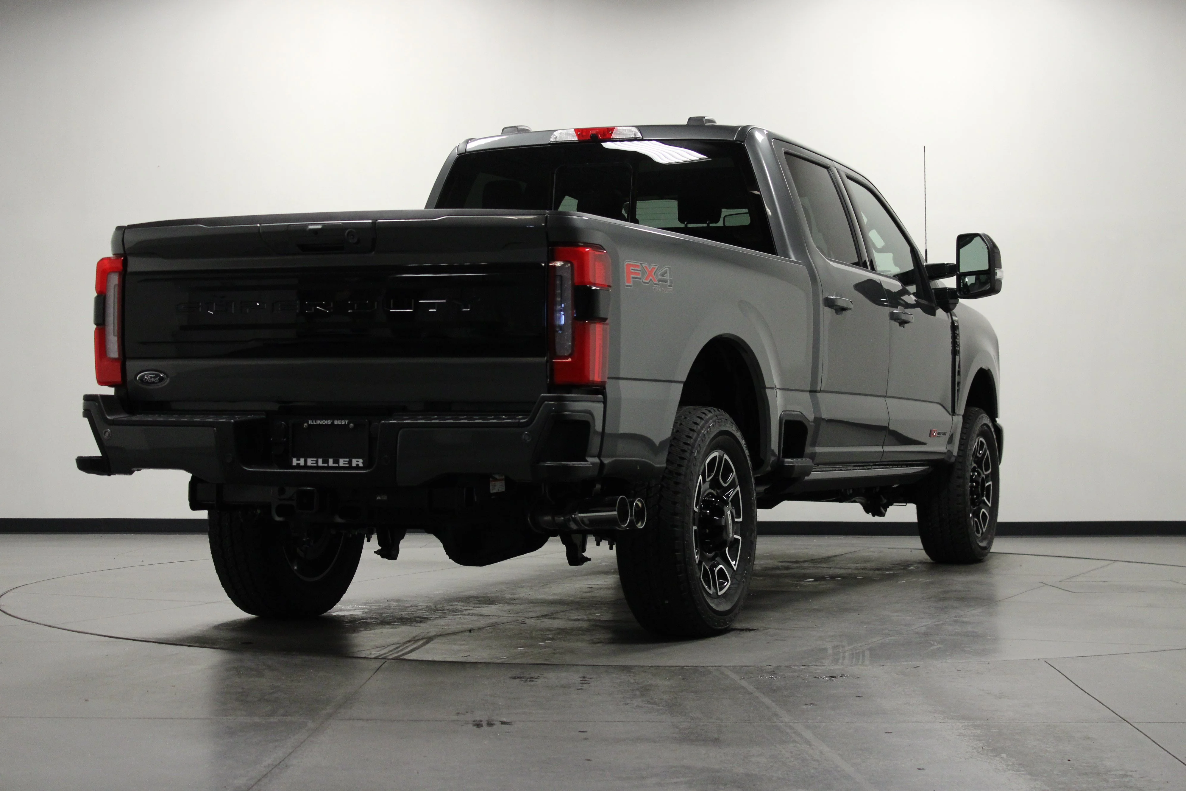 New 2026 Carbonized Gray Metallic Ford F-250® Platinum® image 4