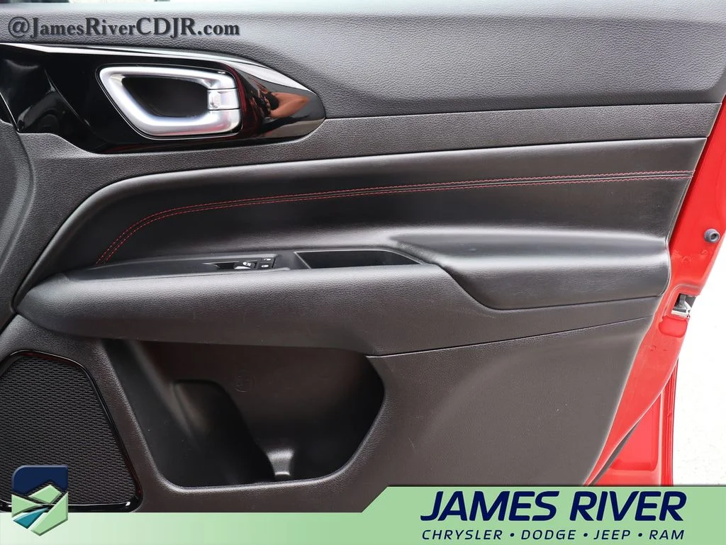 2025 Jeep Compass Trailhawk - Photo 8