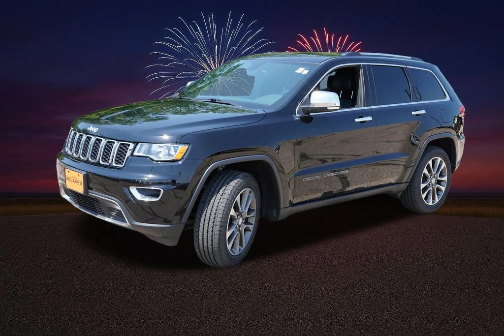 Certified Used 2018 Diamond Black Crystal Pearlcoat Jeep Limited image 11