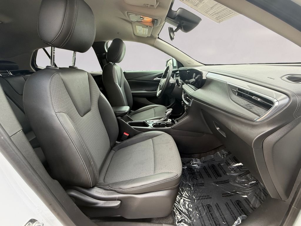 Used 2025 White Buick Preferred image 17
