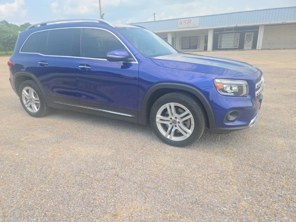 Certified Used 2020  Mercedes-Benz GLB 250 image 14