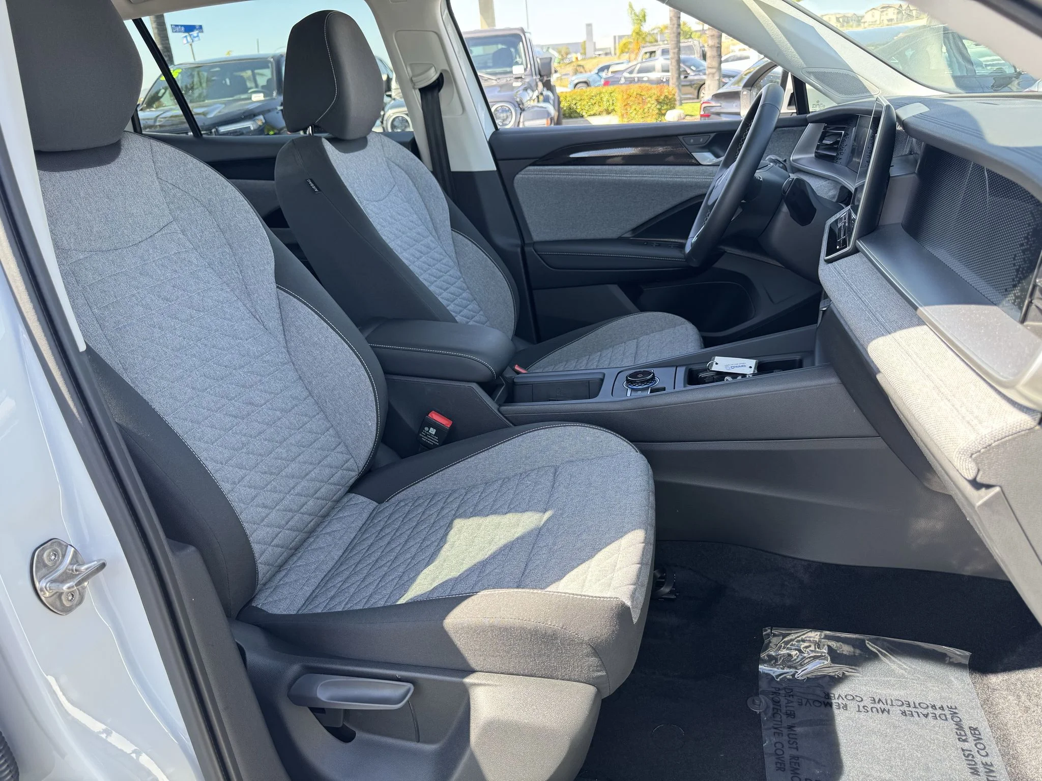 Used 2025 Pure White Volkswagen S image 33
