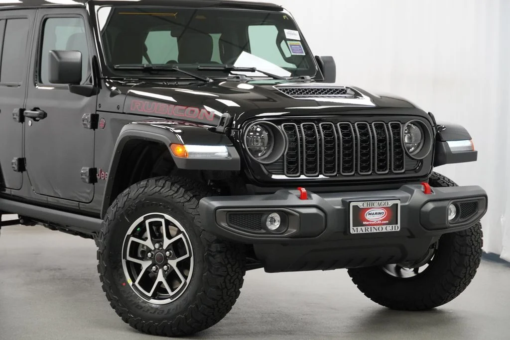 New 2026 Black Clear-Coat Exterior Paint Jeep Rubicon image 3