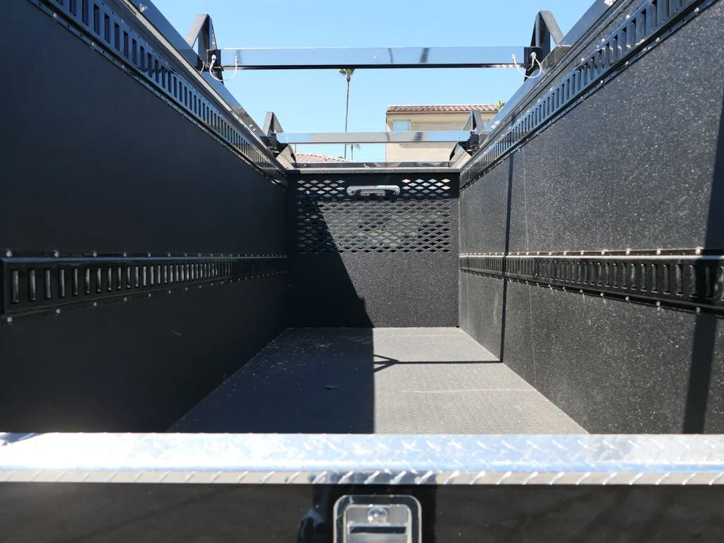 New 2025 Black RAM Tradesman image 4