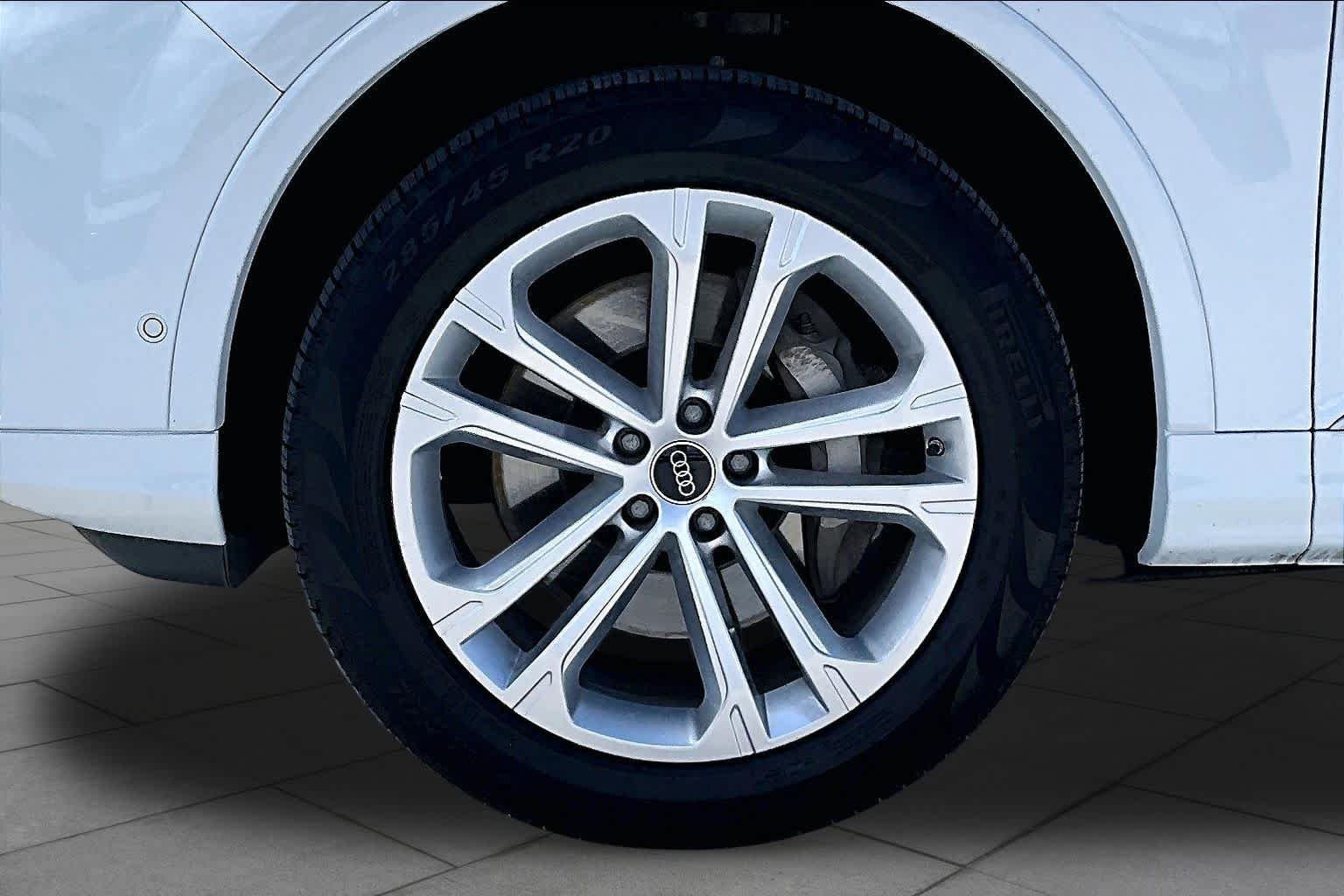 Used 2025 Glacier White Metallic Audi Premium image 10