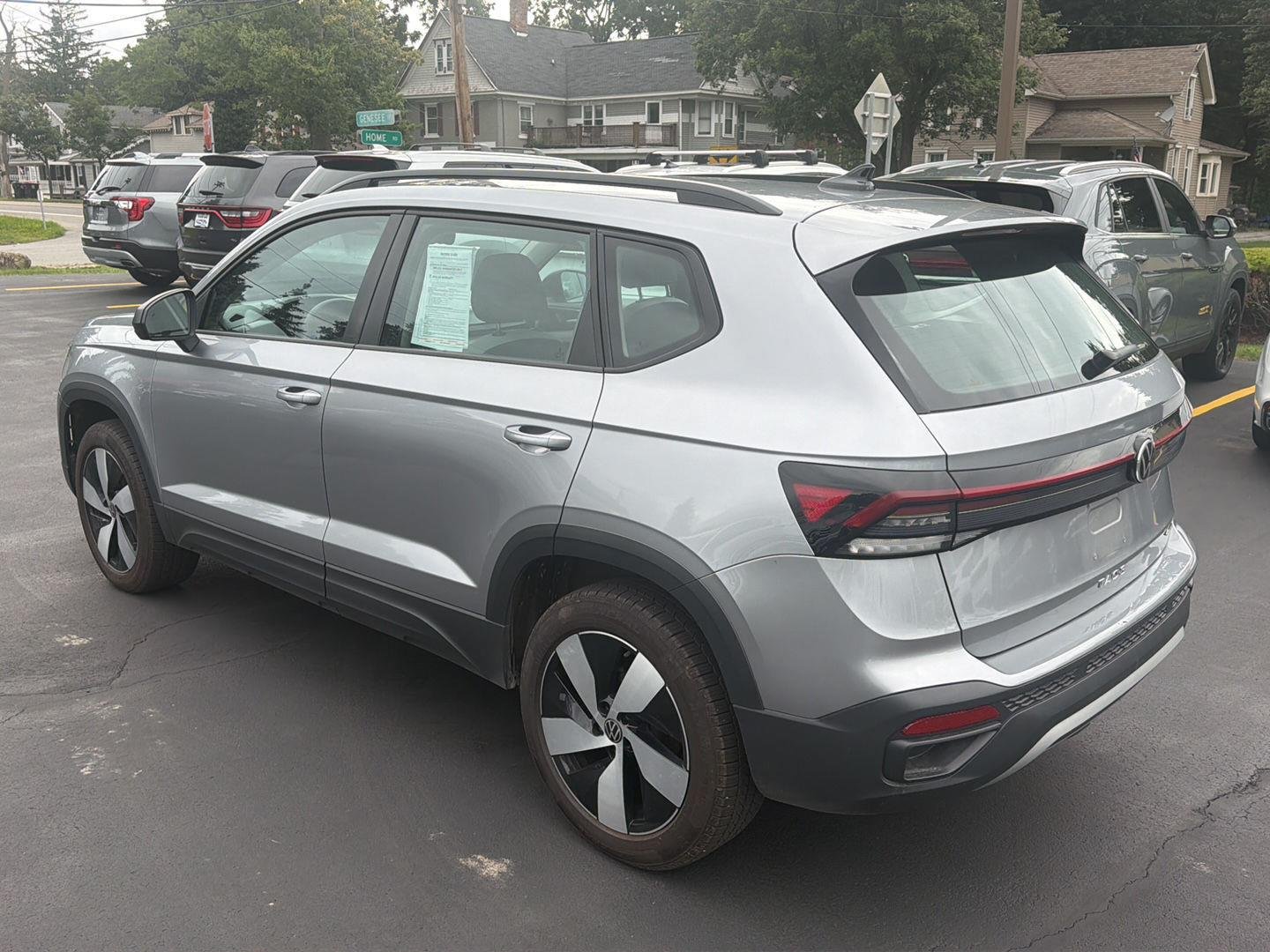 Used 2025 Platinum Gray Metallic Volkswagen S image 3