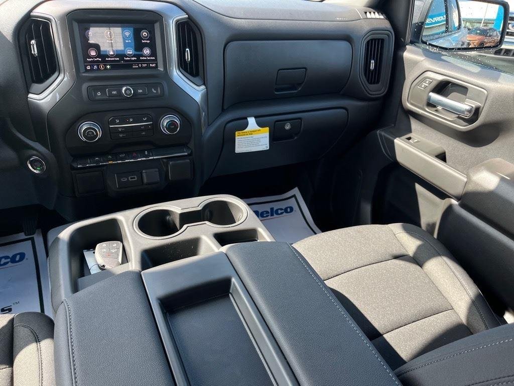 2025 Chevrolet Silverado 1500 Custom - Photo 9