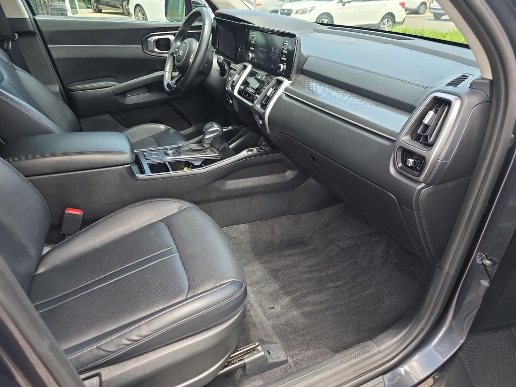 2021 Kia Sorento S - Photo 36