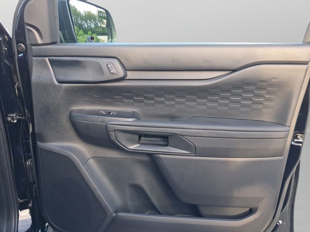 New 2026 Black Ford XL image 31