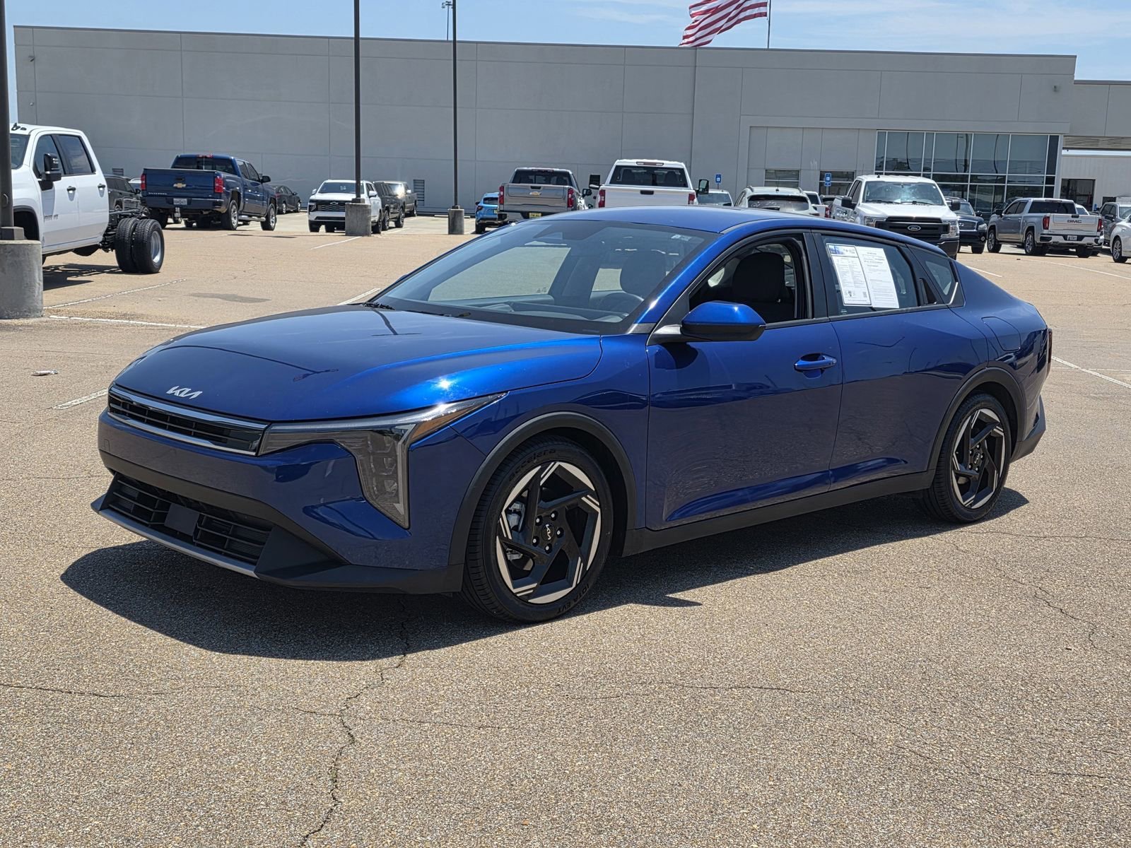 2025 Kia K4 EX AT's photo