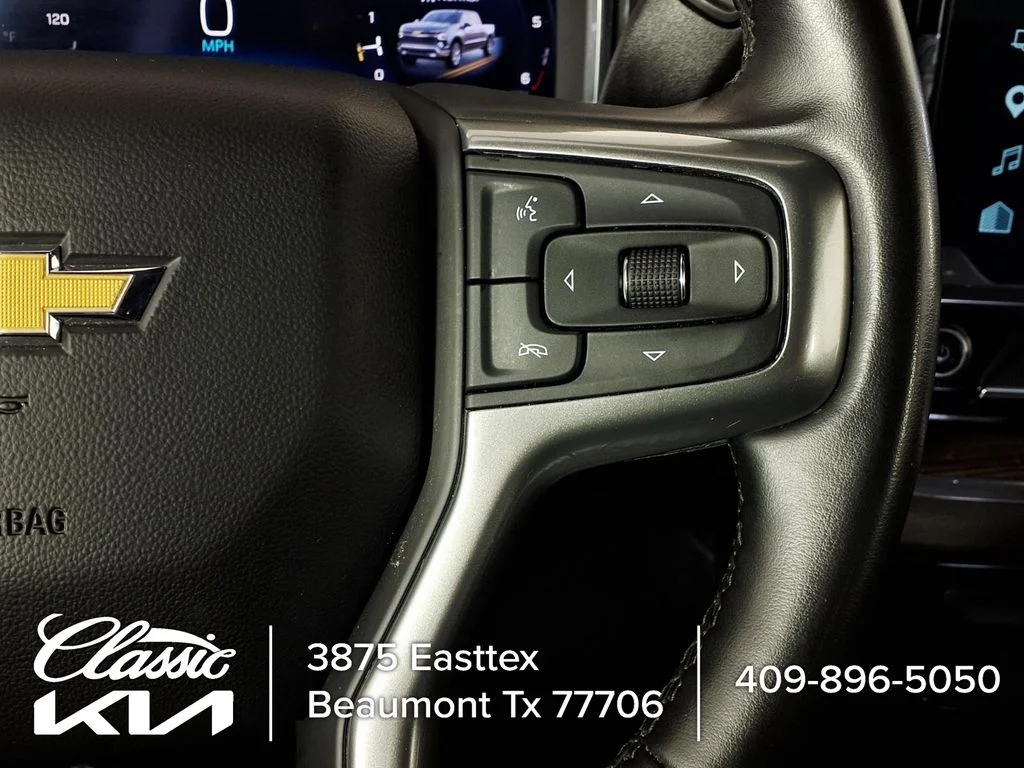 Used 2025 Black Chevrolet LT image 22