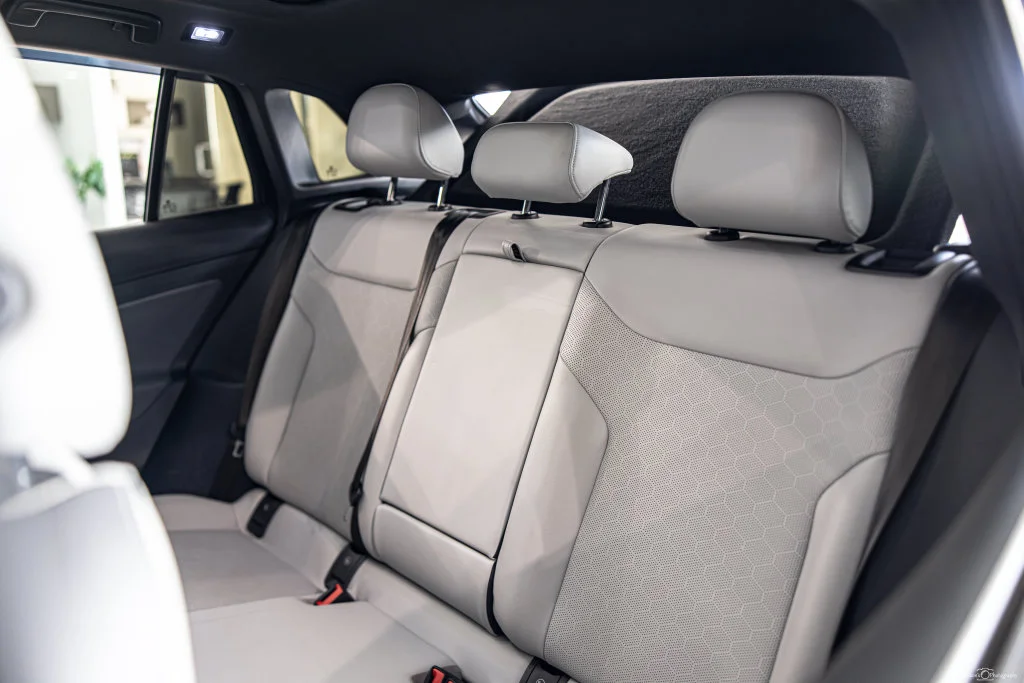 Used 2021 Black Volkswagen Pro S image 32