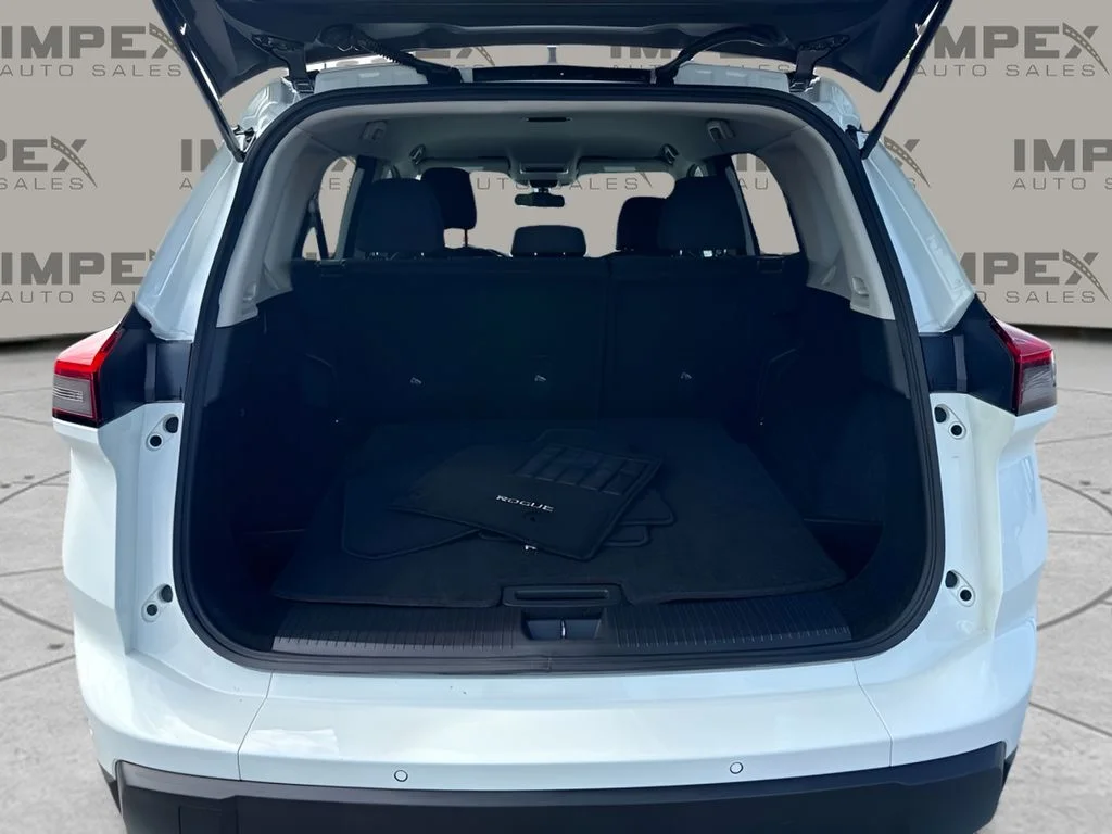 Used 2024 White Nissan S image 16