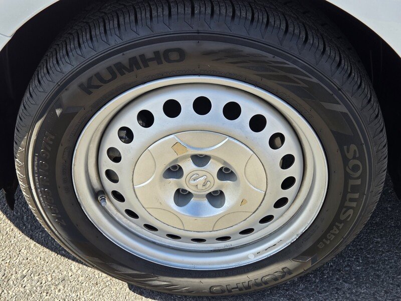 Used 2022 White Ram Base image 12