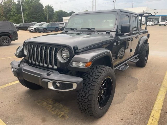 Used 2021 Gray Jeep Overland image 2