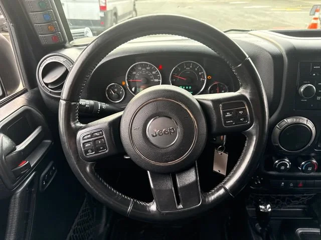 Used 2018 Rhino Clearcoat Jeep Sport S image 19