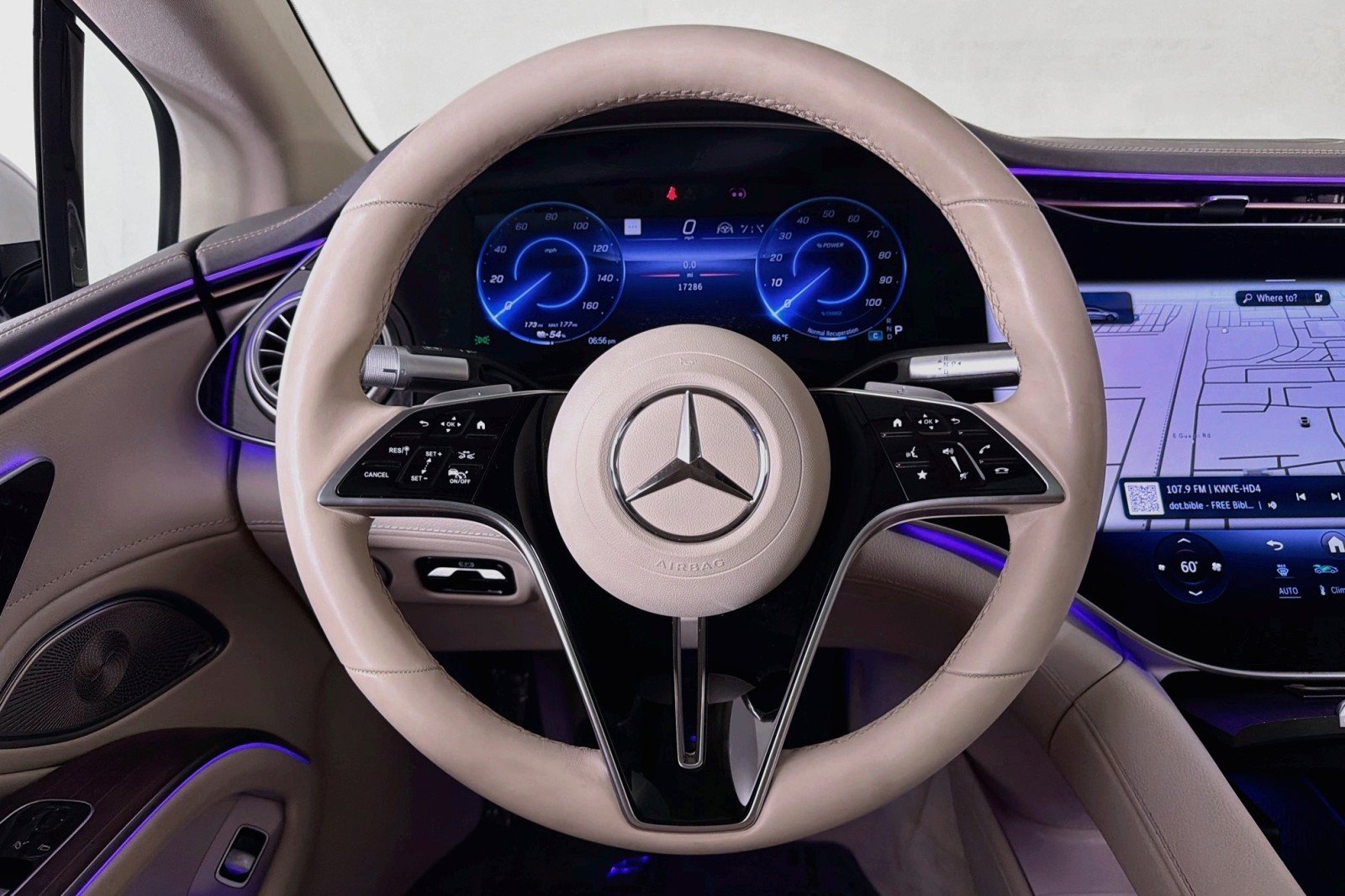Certified Used 2023 MANUFAKTUR Diamond White Mercedes-Benz 580 image 18