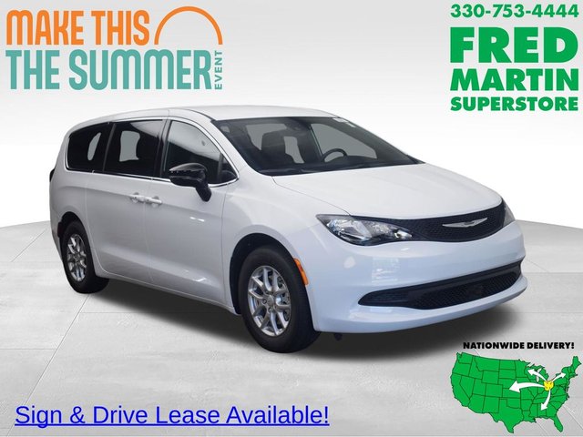 2027 Chrysler Pacifica LX