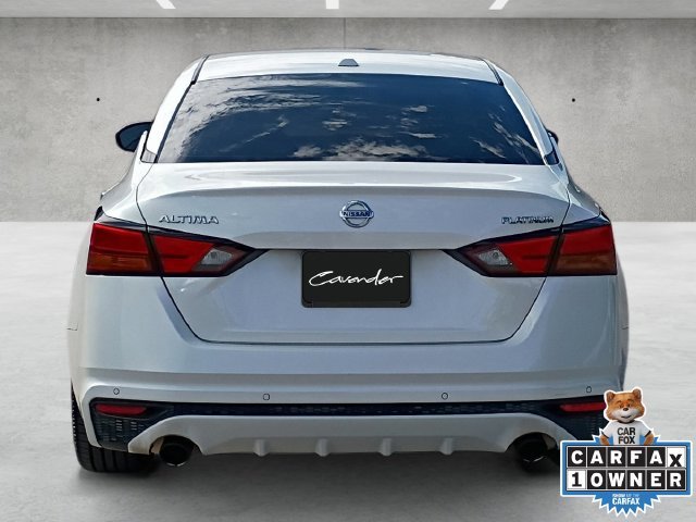 Used 2019 White Nissan 2.5 Platinum image 15