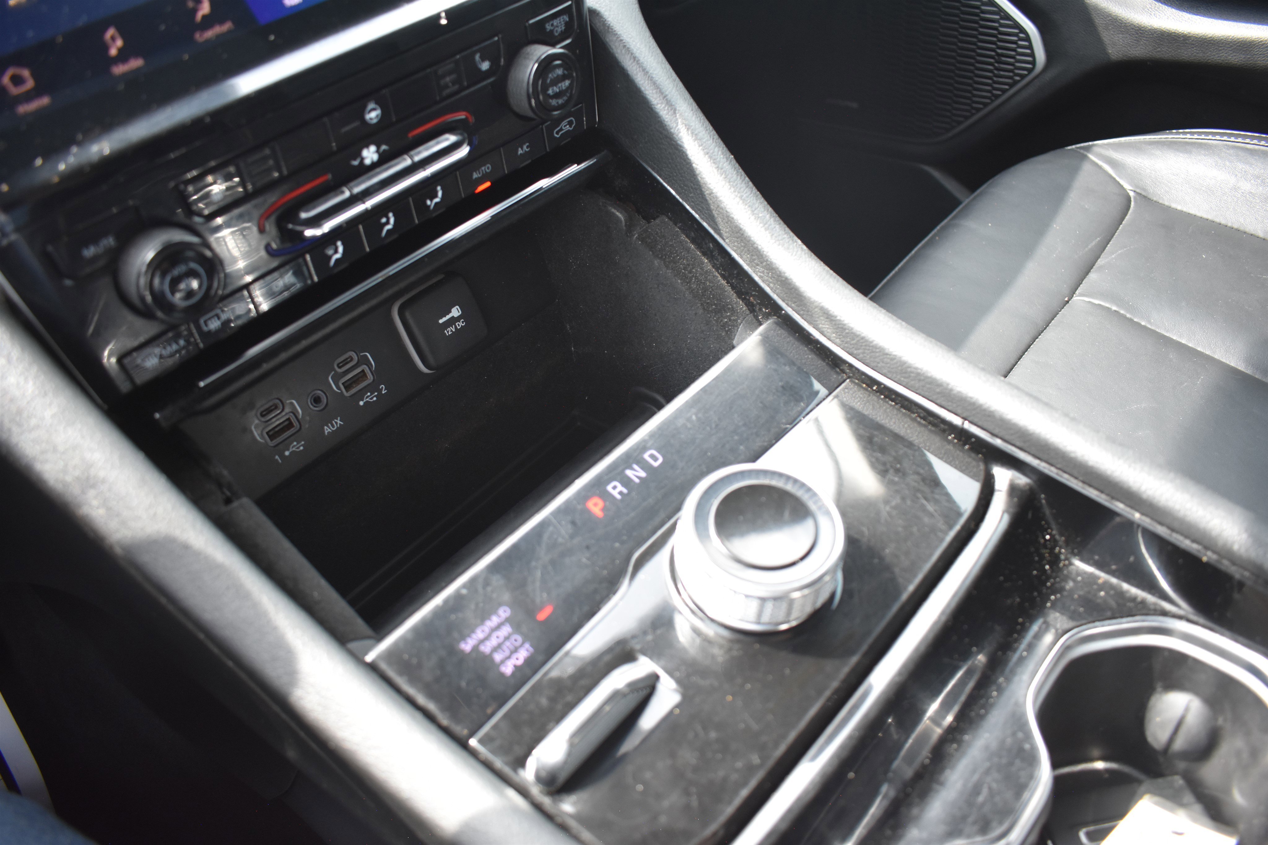Used 2021 Diamond Black Crystal Pearlcoat Jeep Limited image 31