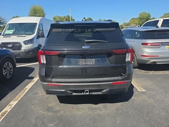 Certified Used 2025 Black Metallic Ford ST-Line image 8