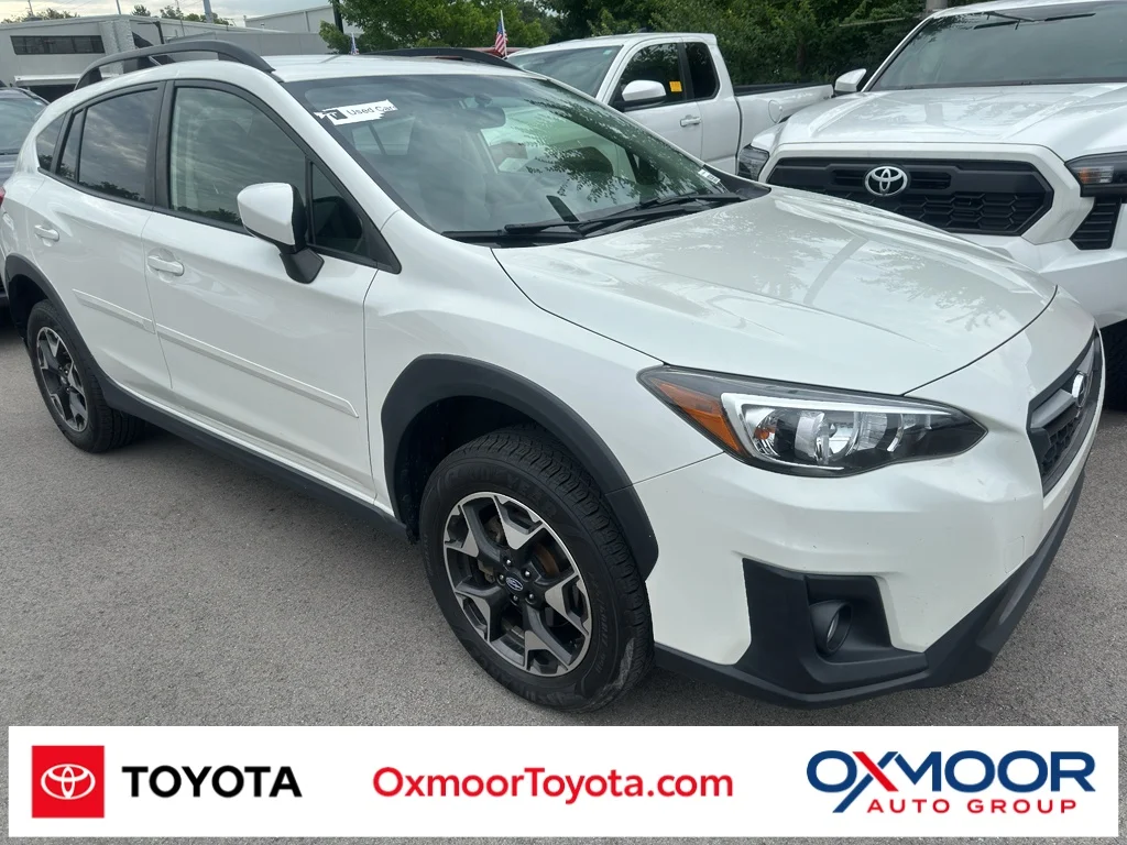Used 2020 Crystal White Pearl Subaru Premium image 1