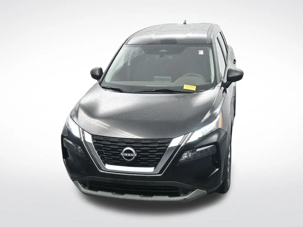 Used 2023 Black Nissan S image 21