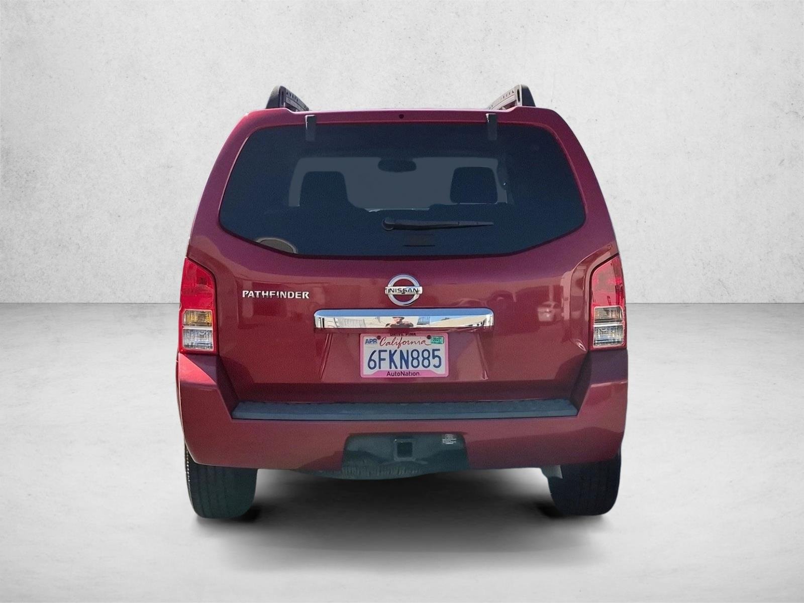 Used 2009 Red Brick Nissan S image 7