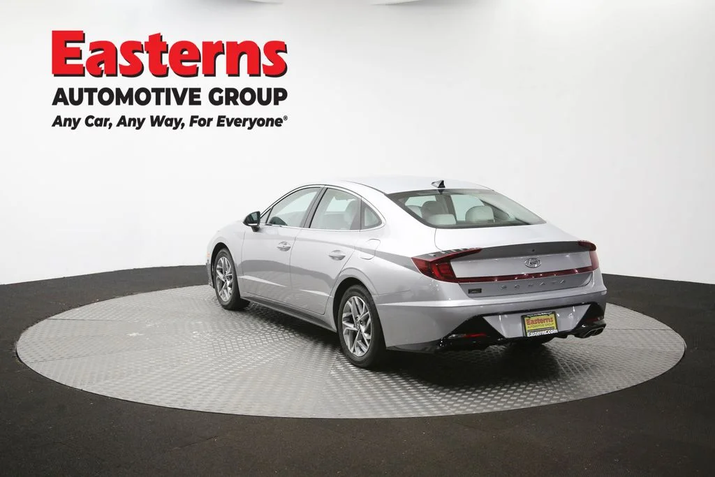 Used 2023 Silver Hyundai SEL image 64