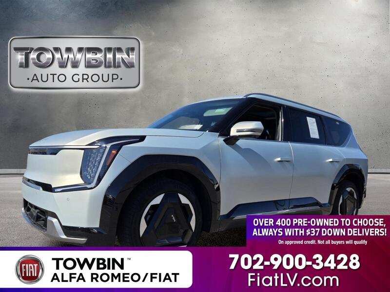 Used 2024 Ivory KIA LAND AWD image 1