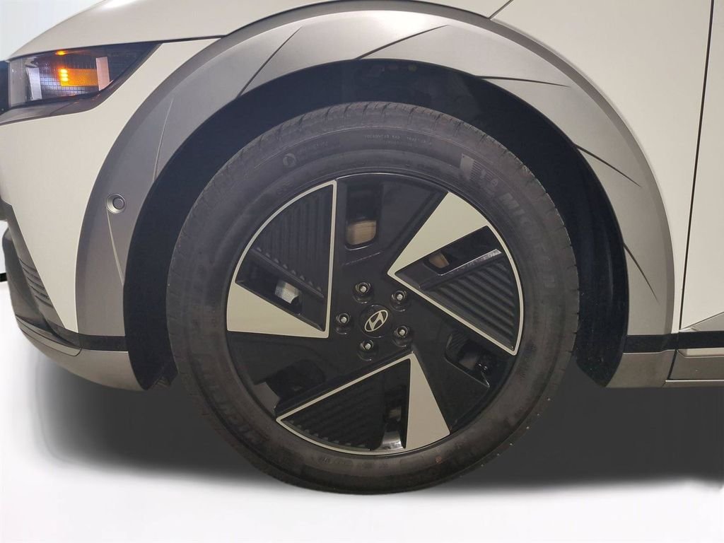 Used 2026 White Hyundai Limited image 11