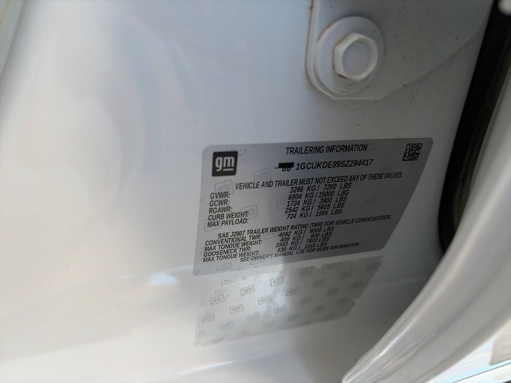 Certified Used 2025 Summit White Chevrolet LT image 35