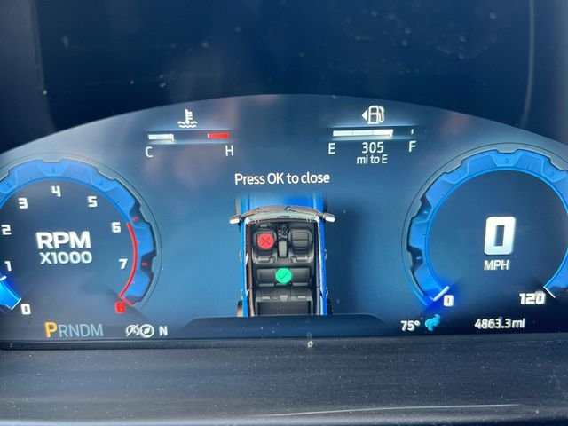 Used 2025 Gray Ford Badlands image 12