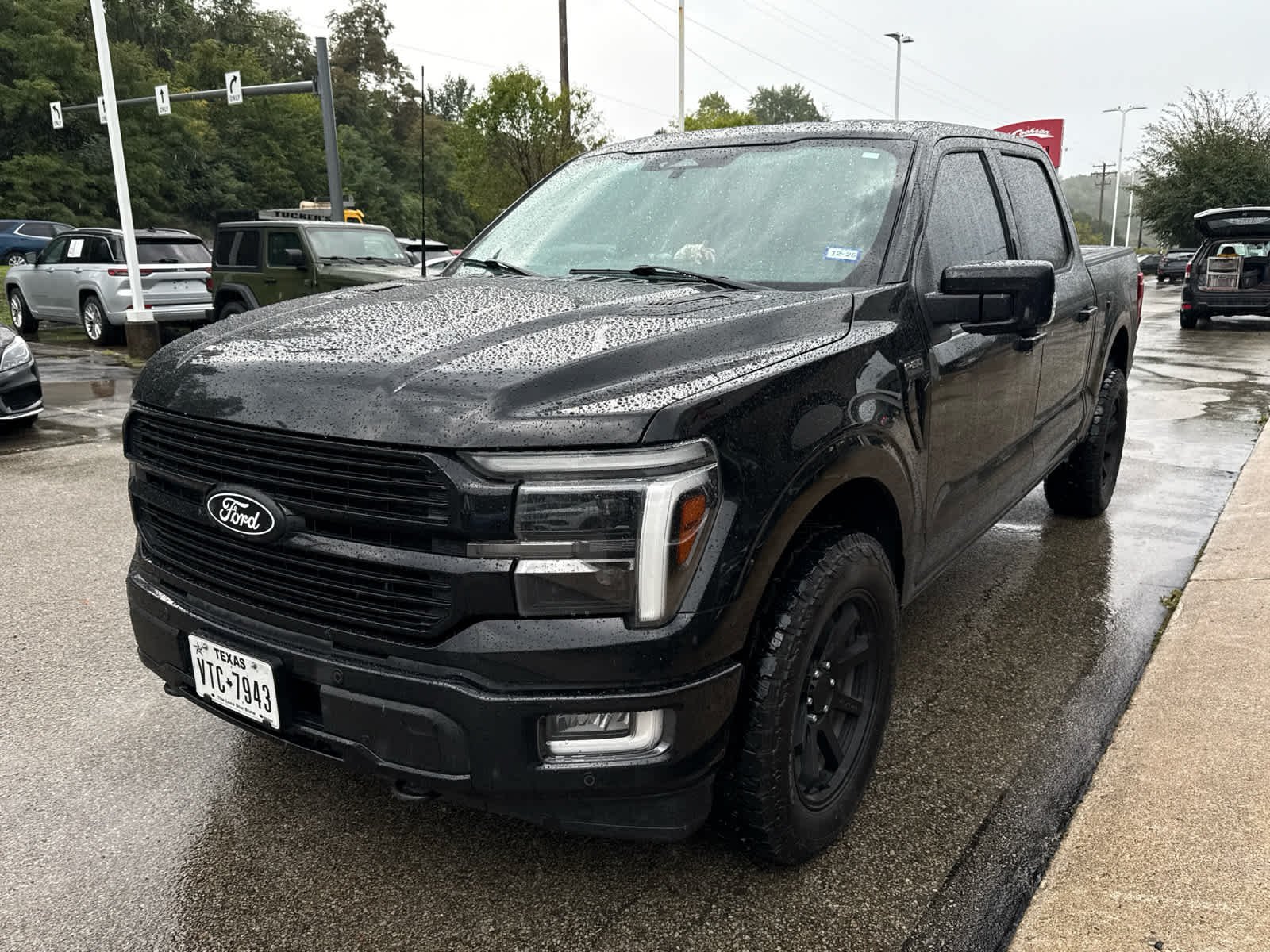 Used 2024 Agate Black Ford Platinum image 3