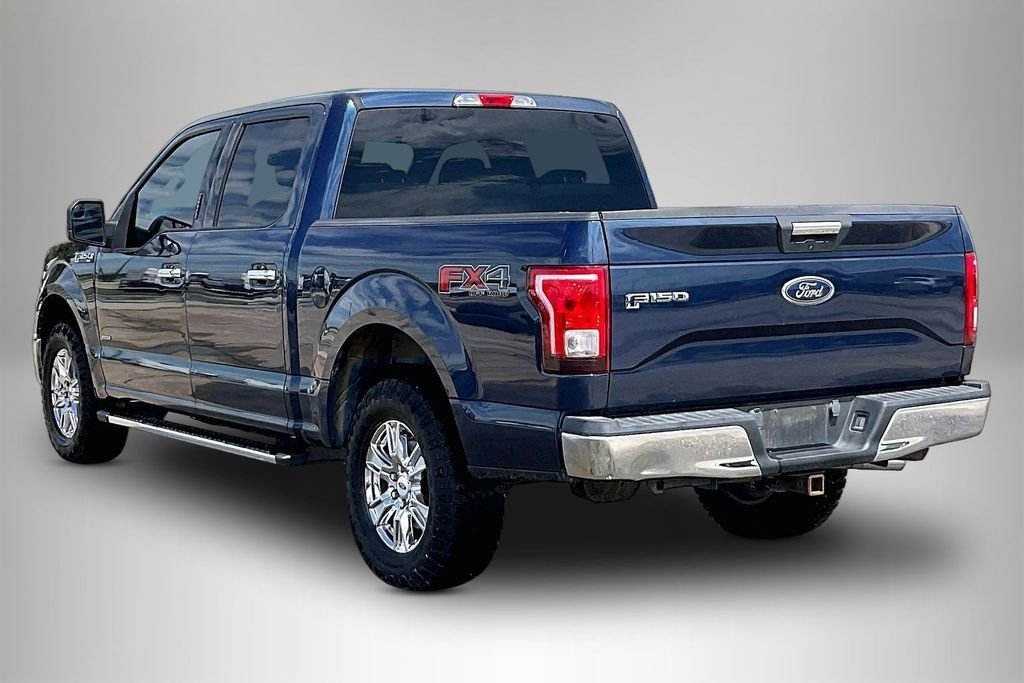 Used 2016 Blue Ford XLT image 4