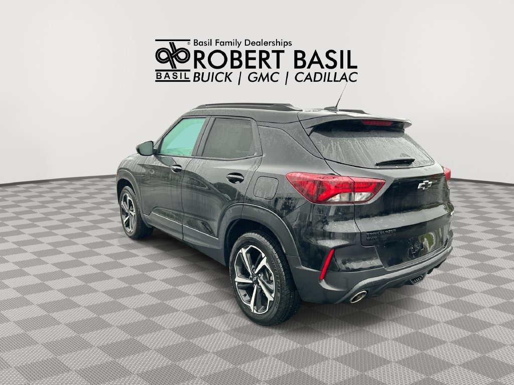 Used 2023 Black Chevrolet RS image 6
