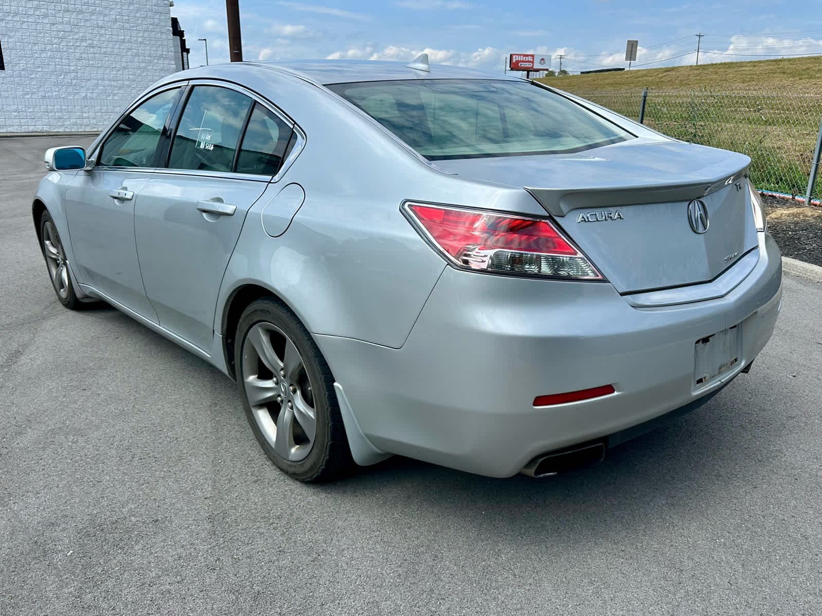 Used 2012 Silver Moon Acura Tech Auto image 8