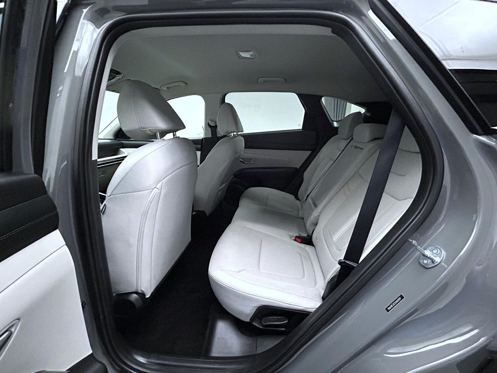 Used 2025 Gray Hyundai SEL image 19
